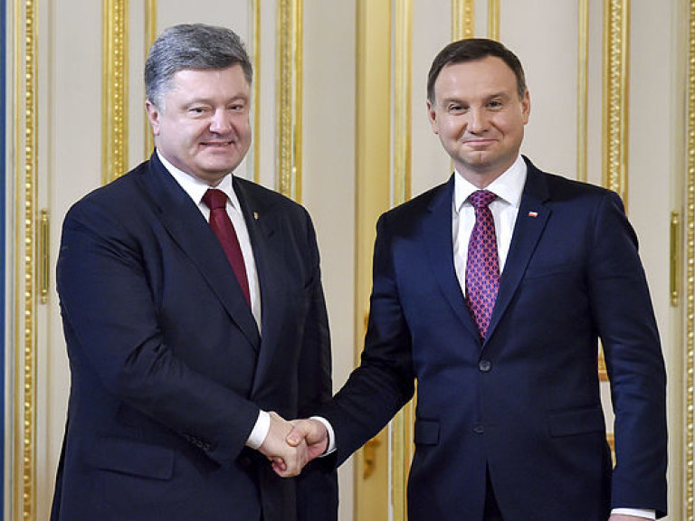 Порошенко и президент Польши Дуда обсудили усиление сотрудничества оборонных ведомств