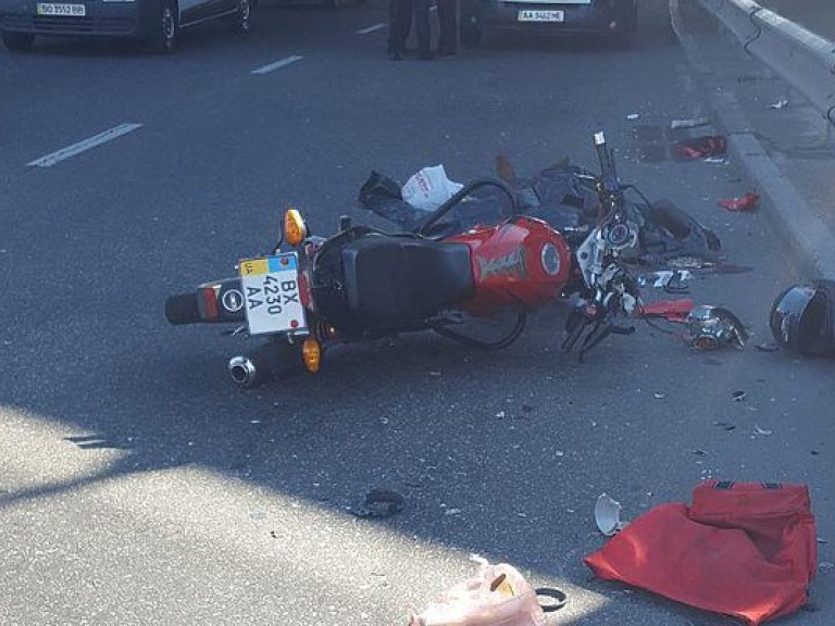 Мотоциклист насмерть сбил пенсионерку возле столичного автовокзала (ФОТО)