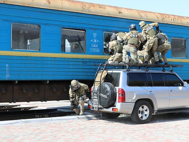 СБУ провела в Харькове масштабные антитеррористические учения (ФОТО)