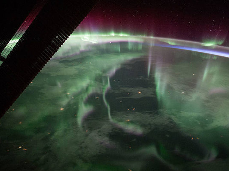 В NASA показали фото северного сияния над Канадой (ФОТО)