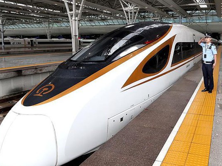 Запущен самый скоростной поезд в мире (ФОТО, ВИДЕО)