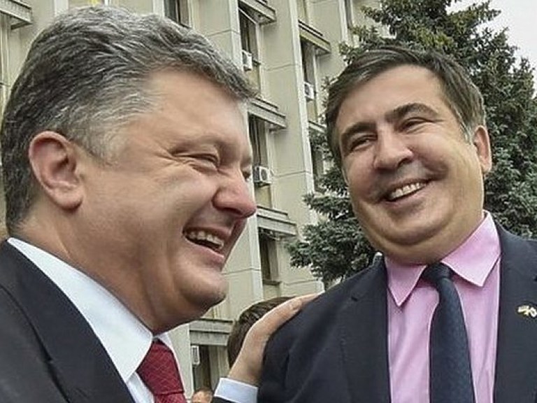 США не нужна «раскачка» ситуации в Украине из-за противостояния Порошенко и Саакашвили – политолог