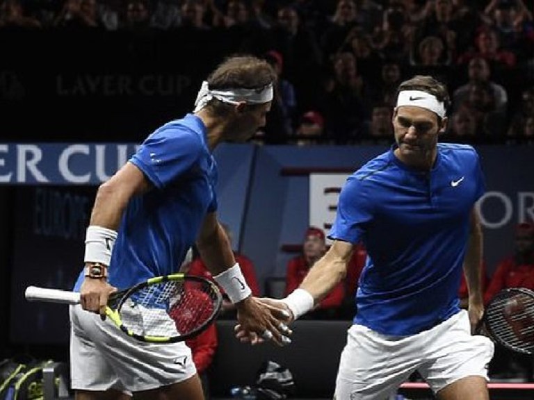Легендарные теннисисты Надаль и Федерер впервые стали партнерами и сыграли в паре