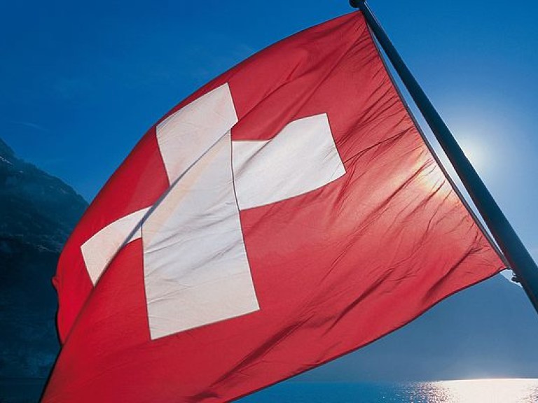 Швейцарцы отклонили пенсионную реформу: против высказались 53% населения
