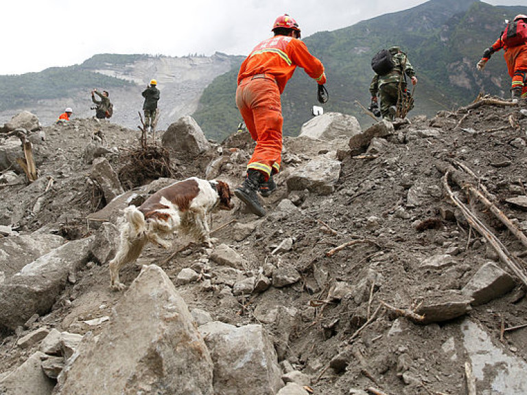 В Китае в результате горного оползня погибли три человека