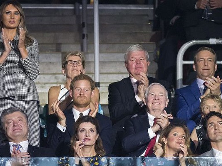 На «Играх Непокоренных» в  Канаде Порошенко, принц Гарри и Мелания Трамп оказались на соседних креслах (ФОТО)