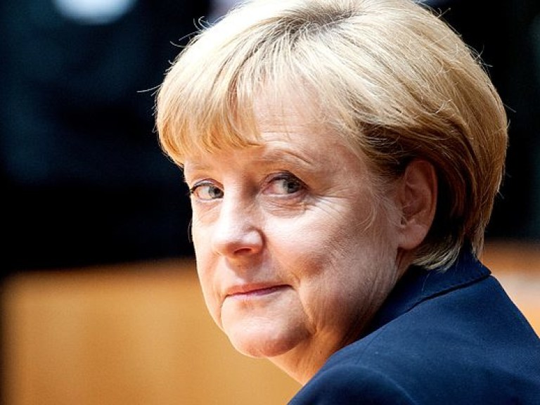 С победой Меркель на выборах в Германии изменится только стилистика политики в Восточной Европе – эксперт