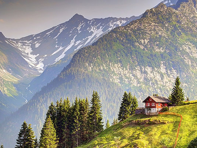 Швейцарская компания начала продавать альпийский воздух