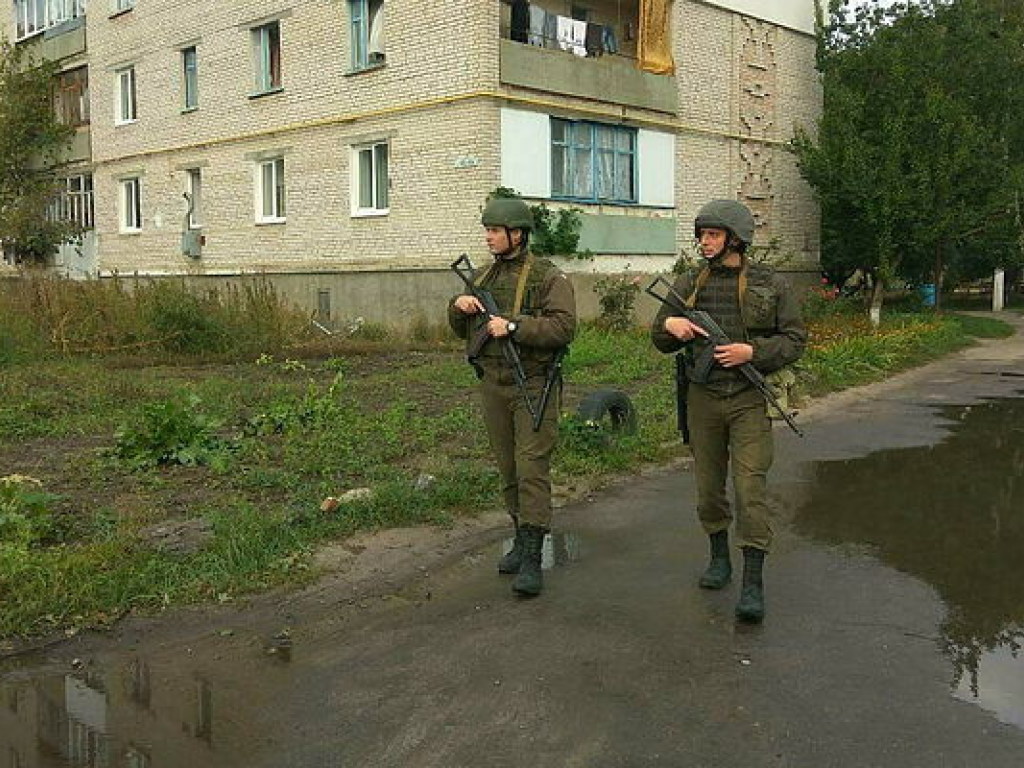 Взрывы в Калиновке: Неизвестный боеприпас попал еще в один жилой дом (ФОТО)