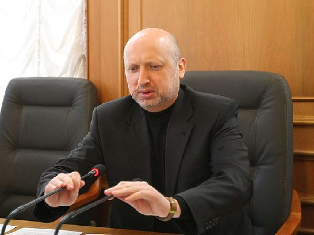 Турчинов отреагировал на сообщения о якобы о поставках оружия из Украины в Южный Судан