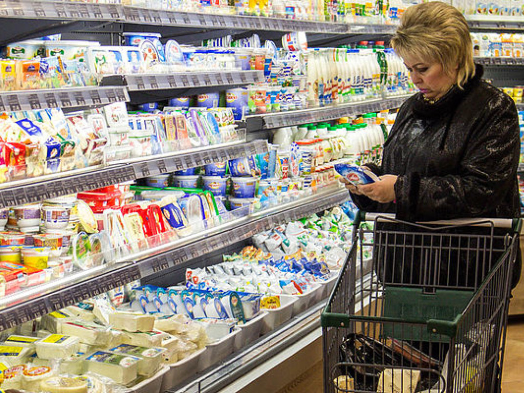 Продуктовая корзина: украинцы переходят на хлеб и воду