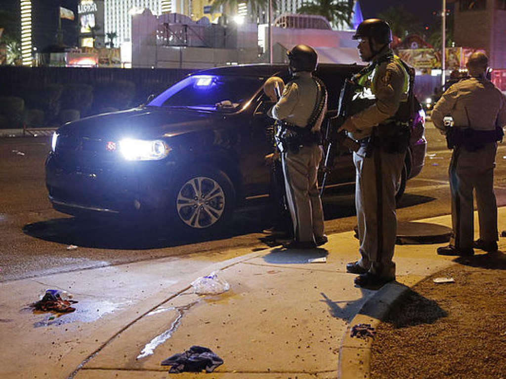 Стрельба в Лас-Вегасе: число погибших возросло до 50 (ФОТО)