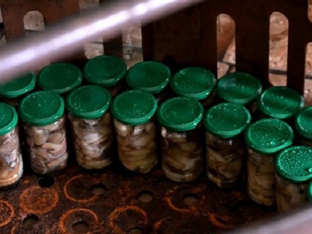 Украинские маринованные грибы стали продавать в Панаму (ФОТО)