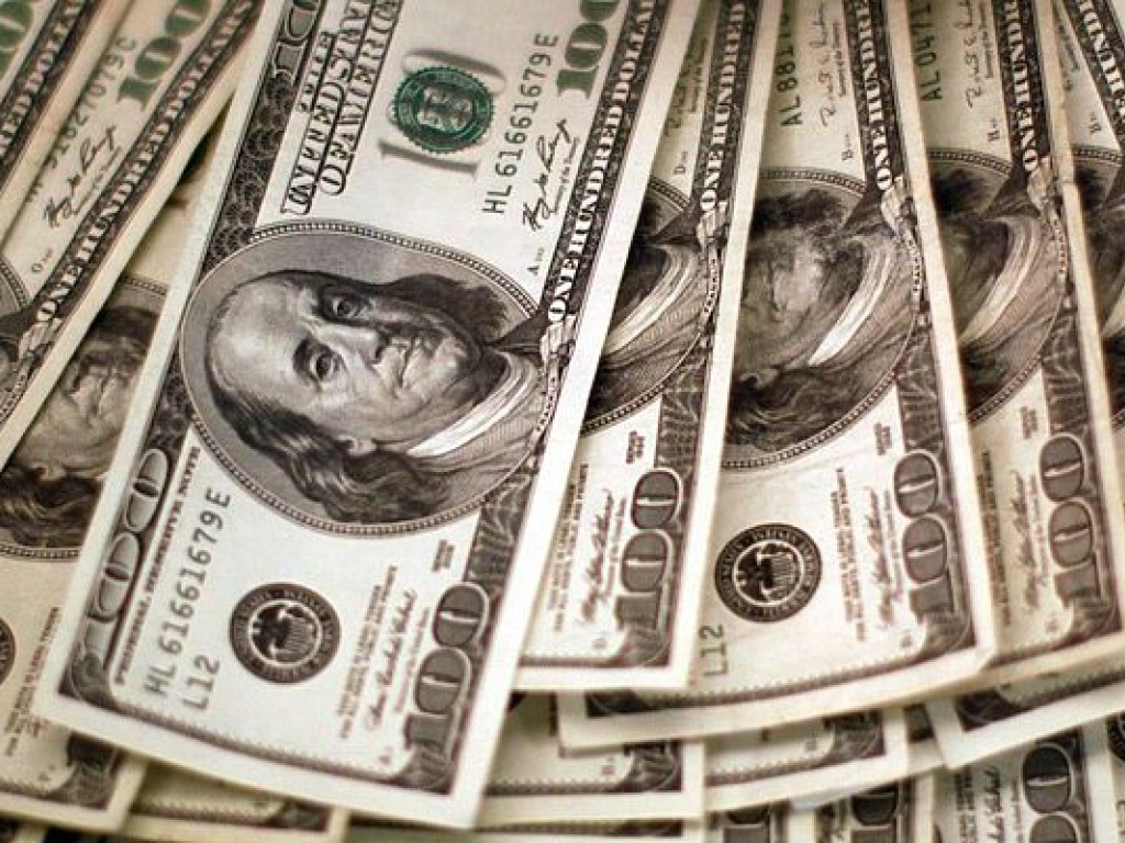 НБУ выбрал банки для осуществления валютных интервенций