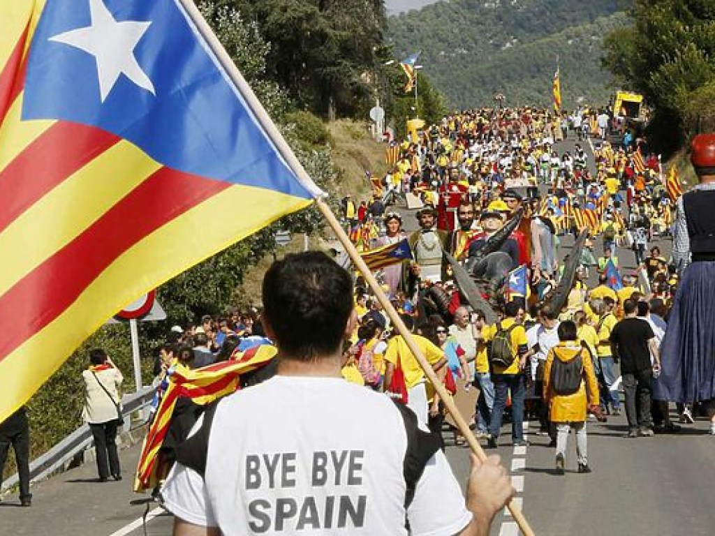 Конституционный суд Испании запретил сессию парламента Каталонии о независимости