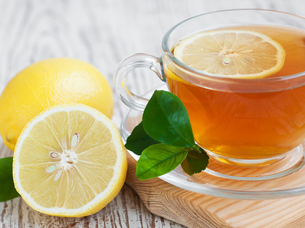 В горячем чае с лимоном витамина С практически нет – врач