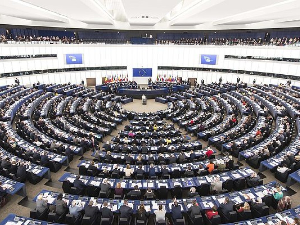 Экс-депутаты партии Ле Пен присоединились к евроскептикам в Европарламенте