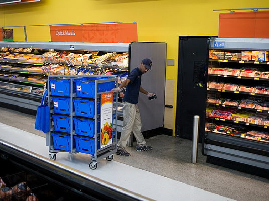 В США ритейлер будет доставлять и раскладывать продукты в холодильники клиентов даже при их отсутствии дома