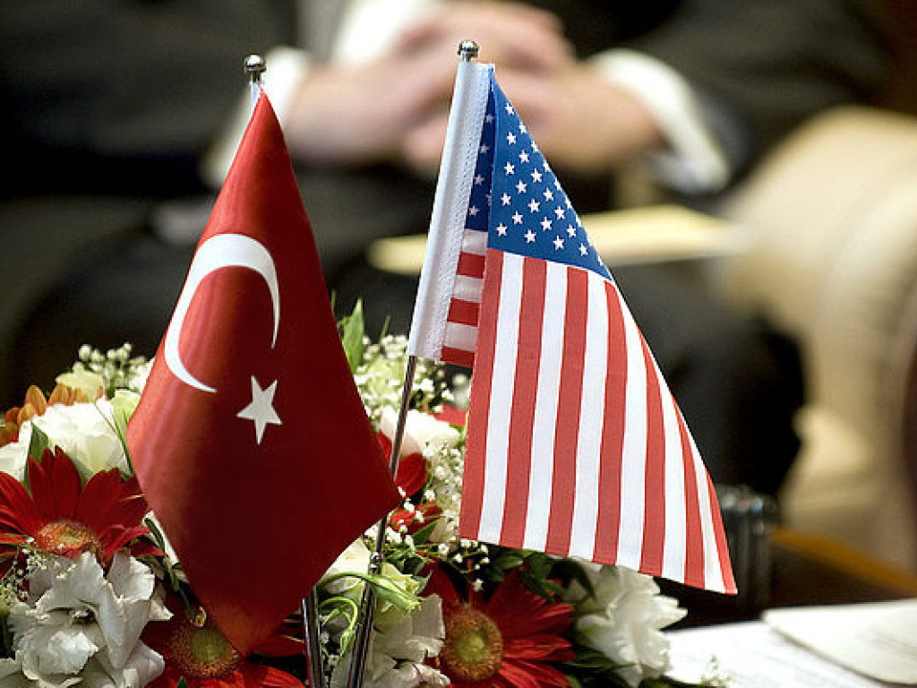 Турция может выслать из Анкары еще нескольких американских дипломатов – эксперт