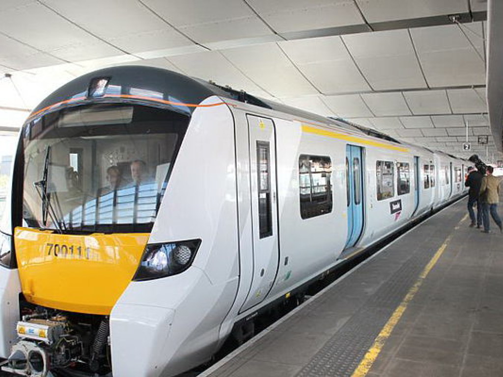 В Лондоне впервые тестируют поезда без машиниста (ФОТО)