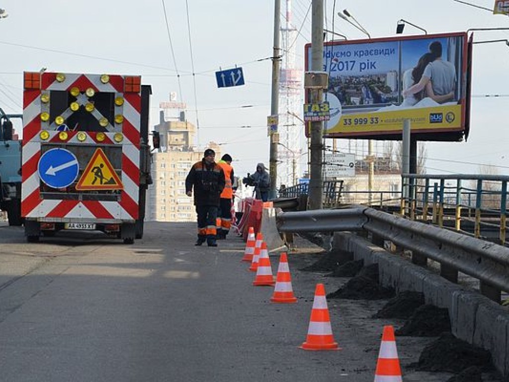 «Укравтодор» получил из госбюджета только половину средств на ремонт дорог в 2017 году