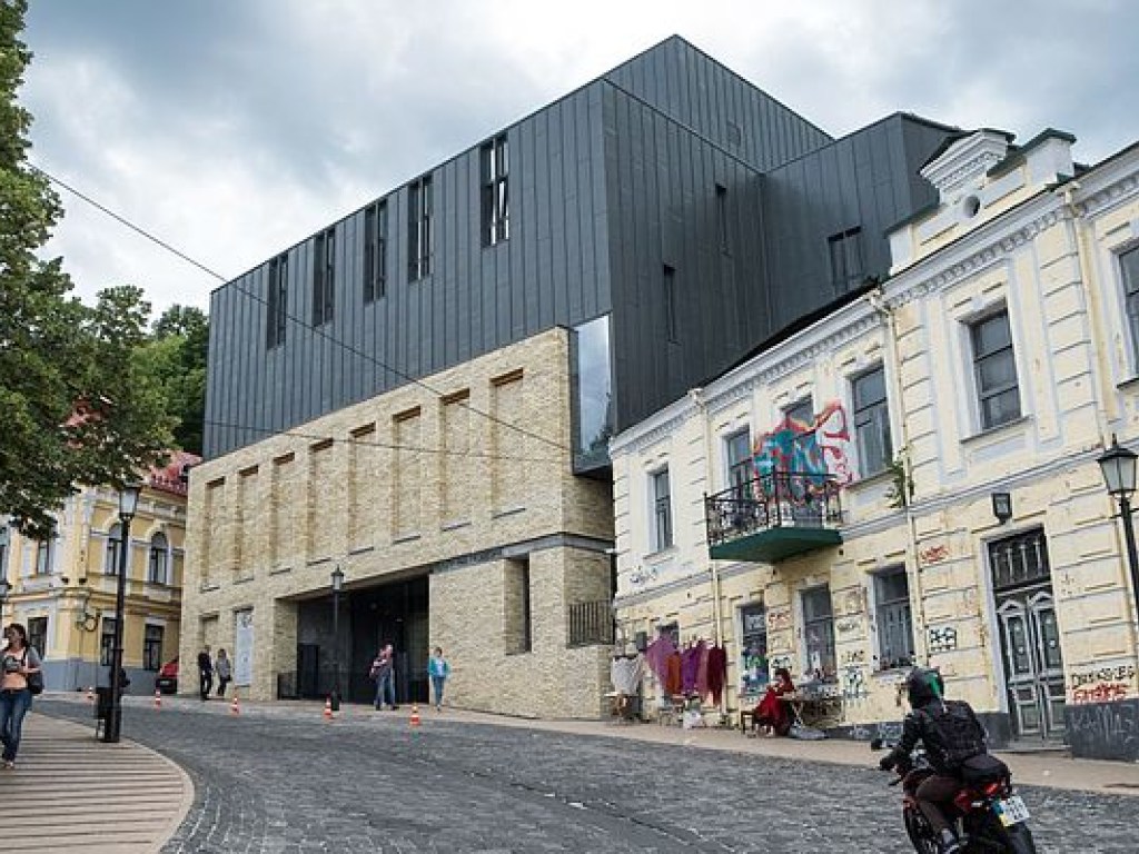 Здание Театра на Подоле все еще находится под угрозой сноса