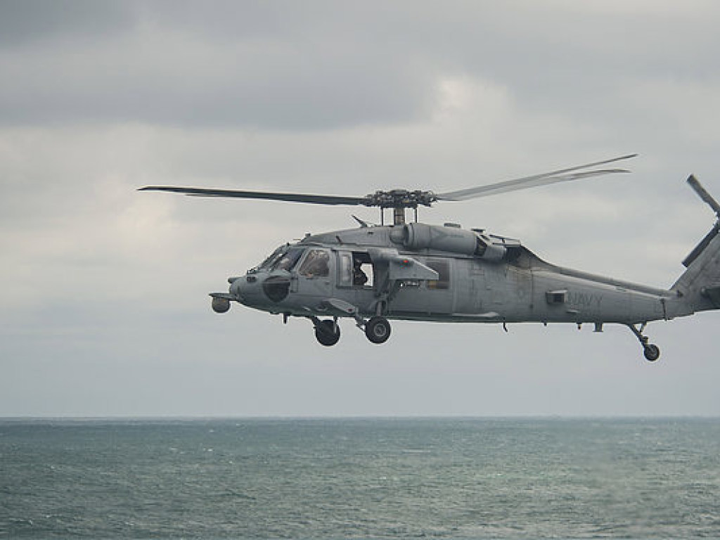 Вертолет американских ВМС потерпел крушение в Японии (ВИДЕО)