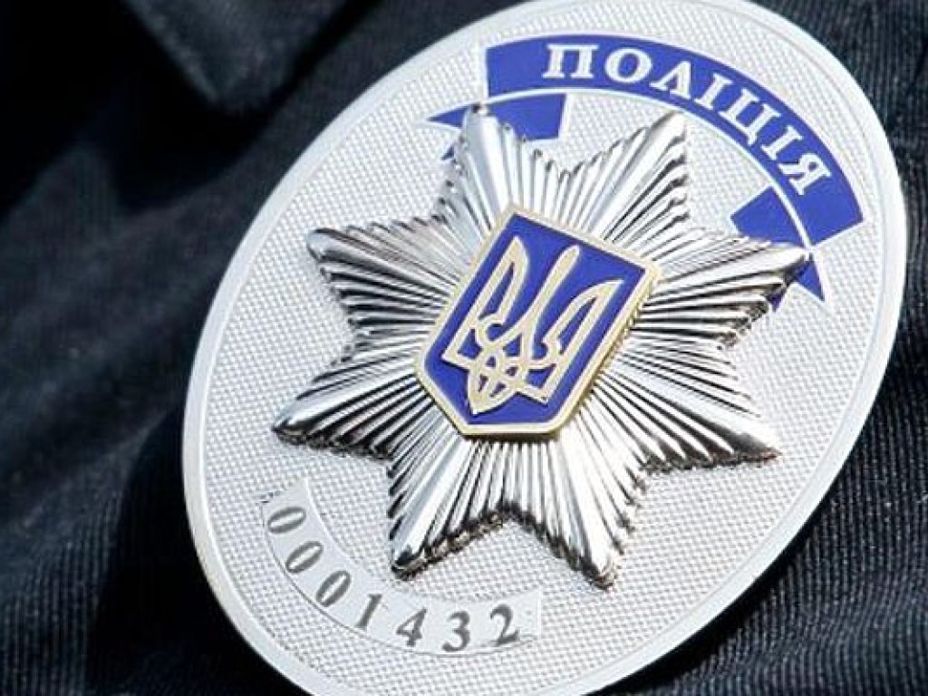 В Харькове в канализации нашли мертвого мужчину (ФОТО)