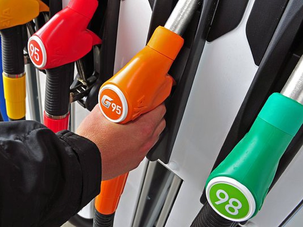 Цена на бензин в Украине меняется в течение дня &#8212; СМИ