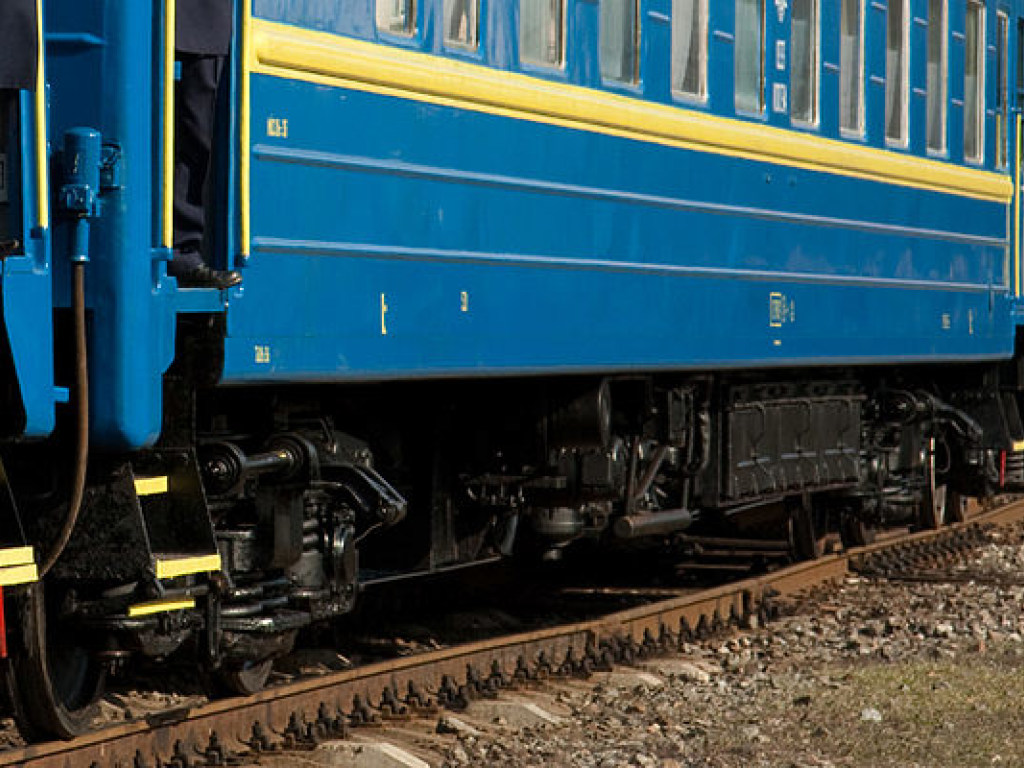 Во Львовской области 23-летний мужчина попал под локомотив