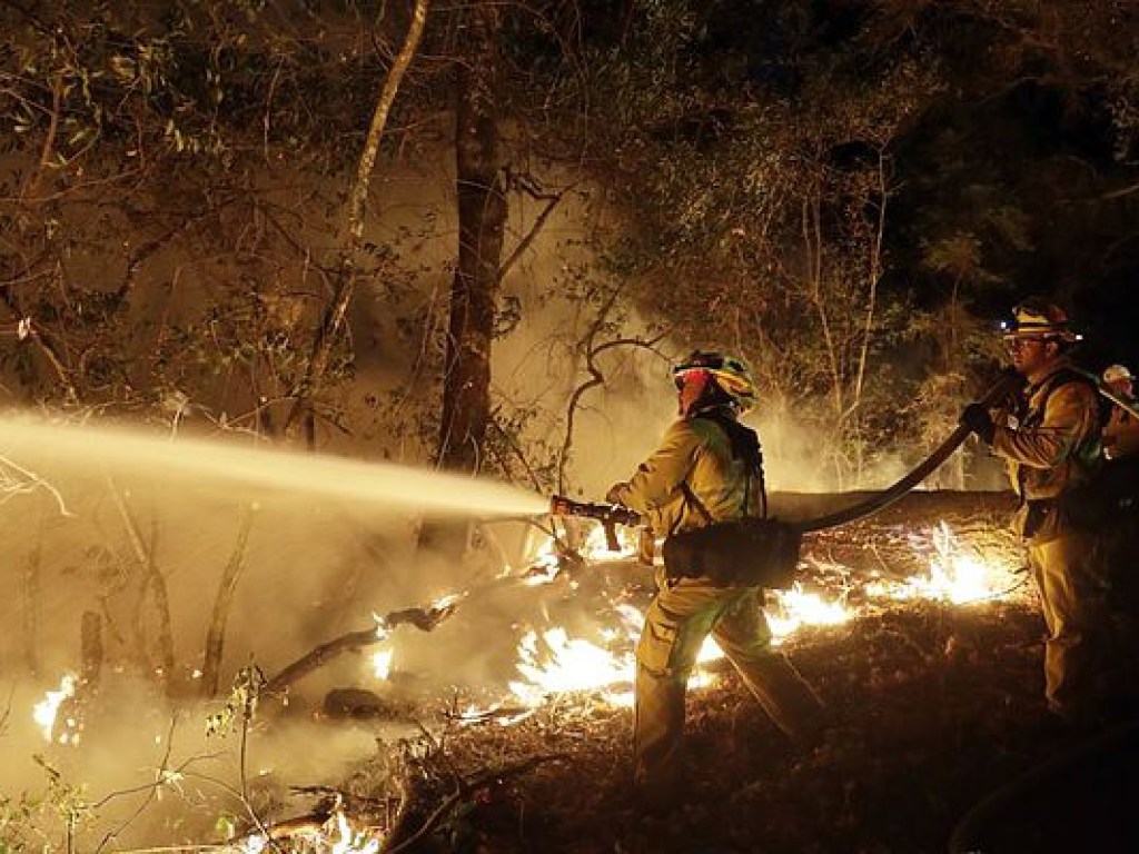 Пожары в Калифорнии: в долине Сонома объявлена новая обязательная эвакуация