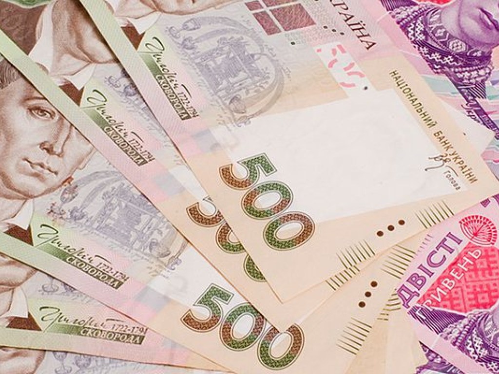 НБУ установил официальный курс на уровне 26,53 гривен за доллар