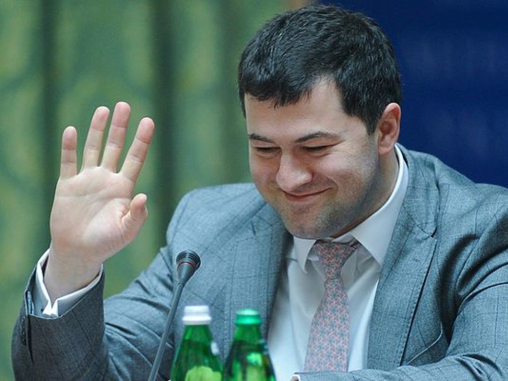 Насиров будет носить браслет до 14 декабря и сможет выезжать из Киева