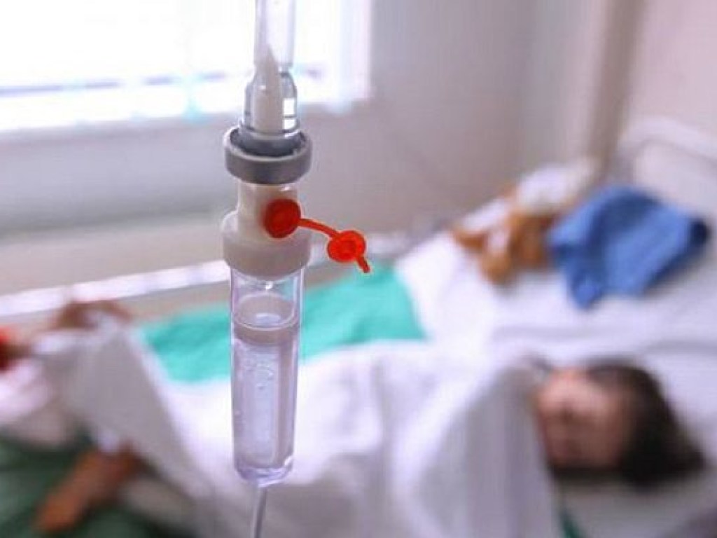 В Краматорске с болью в желудке госпитализировали семь учеников