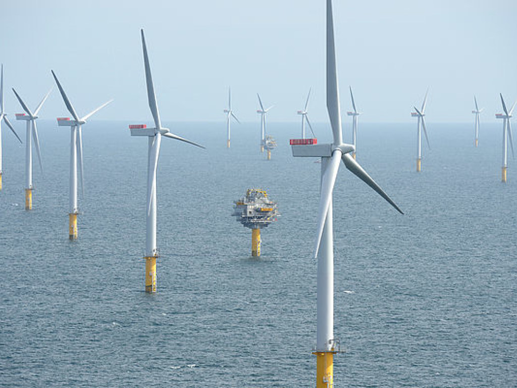 В Шотландии заработала первая в мире плавучая ветровая электростанция (ФОТО, ВИДЕО)