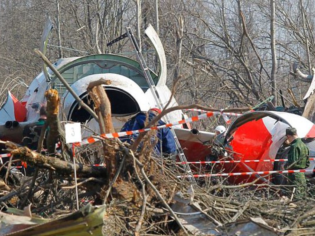 Смоленская катастрофа: комиссия подтвердила момент взрыва на борту самолета Качиньского
