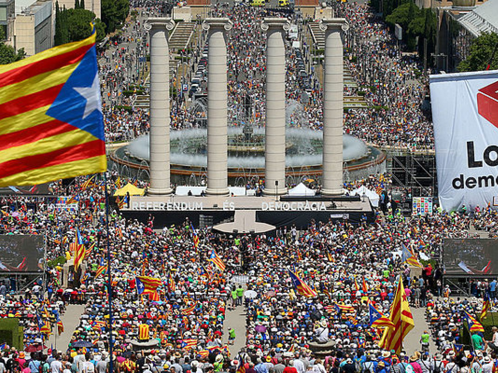 Испания призвала каталонцев игнорировать решения лидеров региона