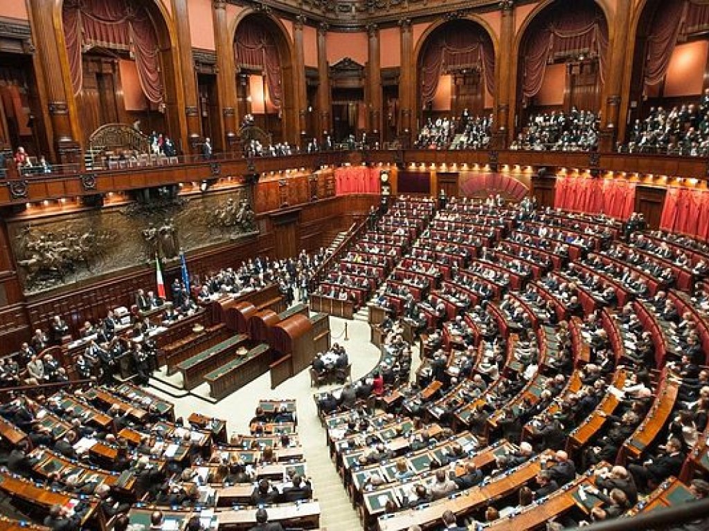Правительство Италии готово обсудить расширение автономии двух регионов