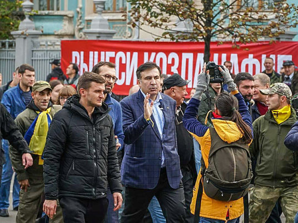Активность Саакашвили на руку власти: он препятствует консолидации оппозиции &#8212; эксперт