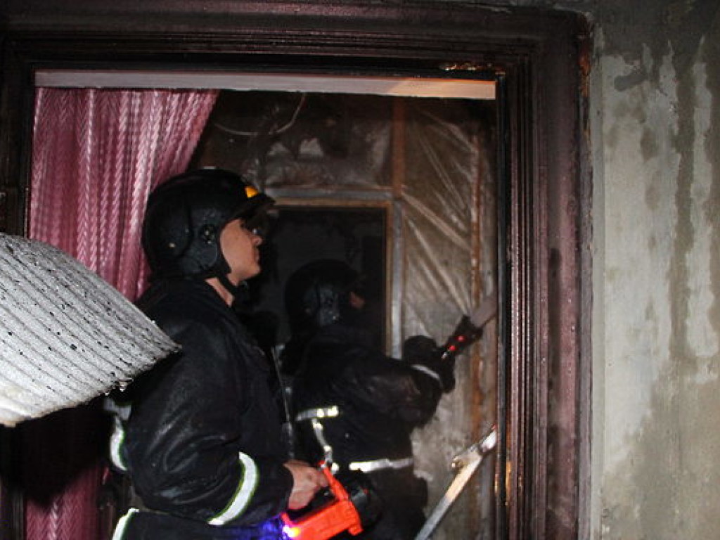 На окраине Одессы горел частный одноэтажный дом (ФОТО)