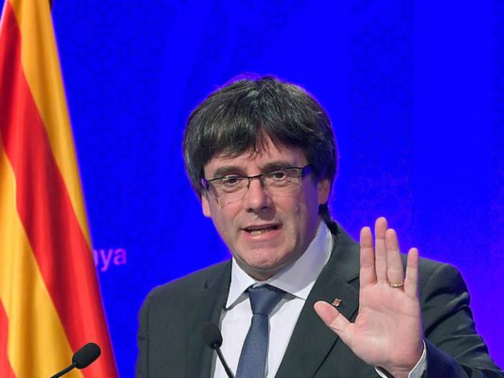 Пучдемон объявит в четверг о досрочных выборах в Каталонии