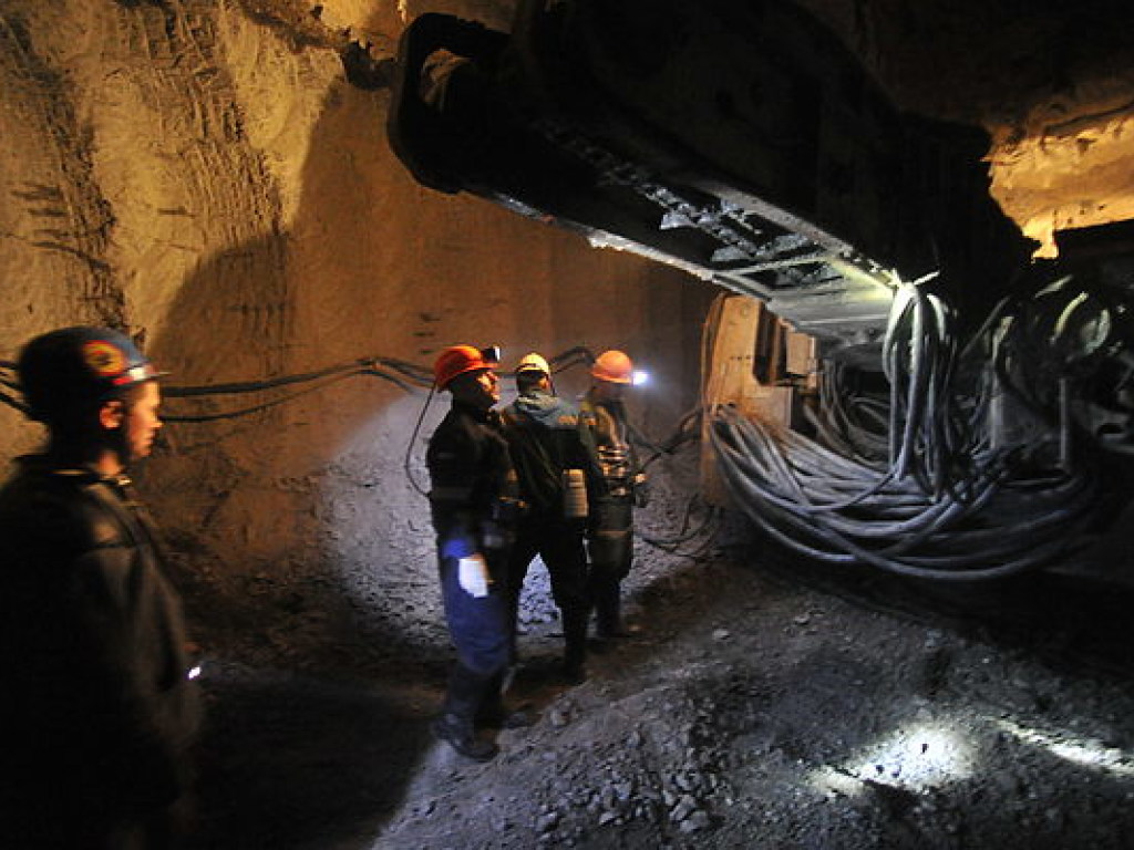 В Львовской области на шахте произошло обрушение, есть пострадавшие