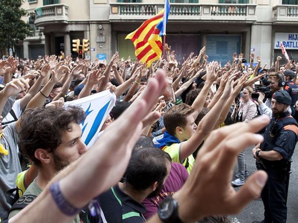 СМИ: Вслед за Каталонией о своей независимости заявят десятки регионов ЕС