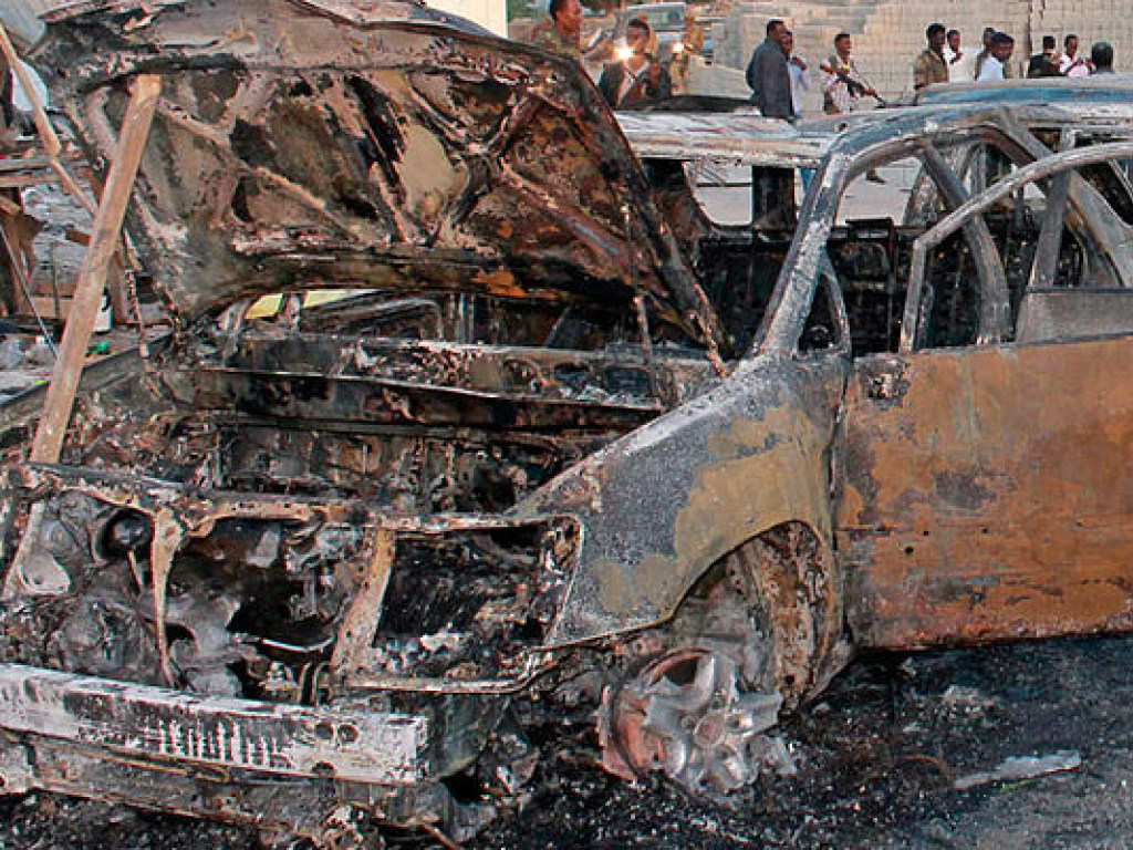 В результате серии взрывов в столице Сомали погибли семь человек (ФОТО)