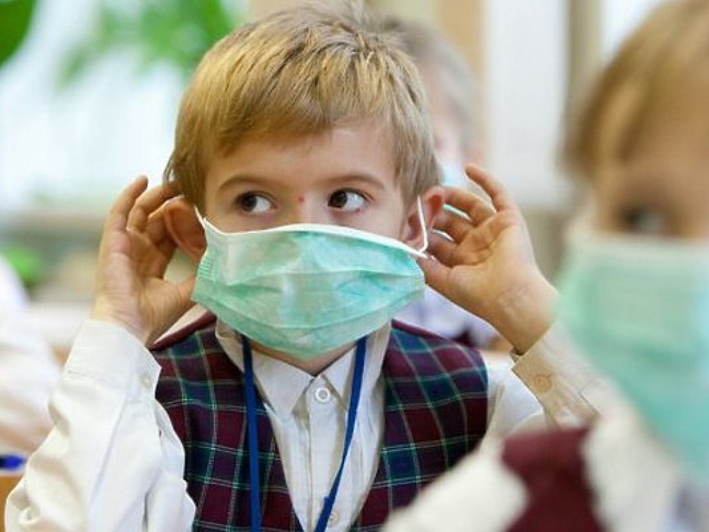 Вирус грипп может «жить» на руках до 20 минут после попадания &#8212; медик