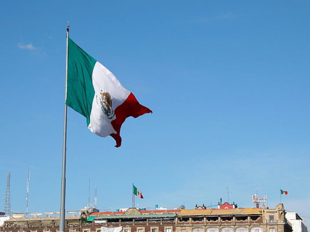На футбольном матче в Мексике произошла стрельба, есть погибшие