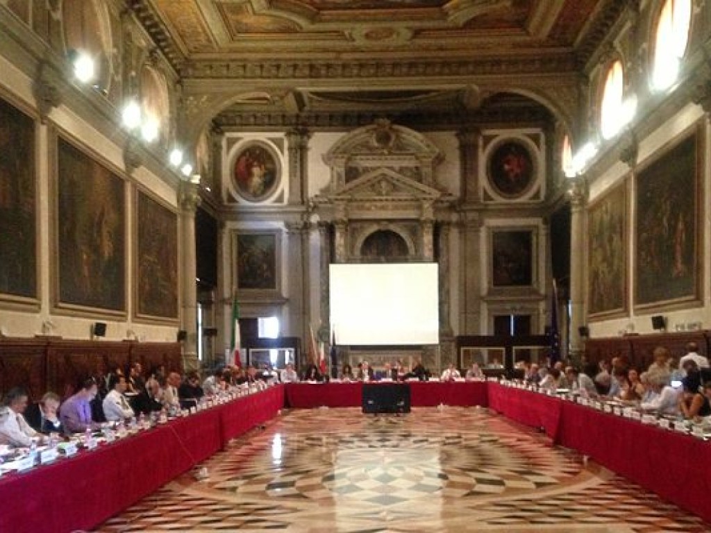 Гриневич: Выводы Венецианской комиссии относительно закона появятся примерно 11 декабря
