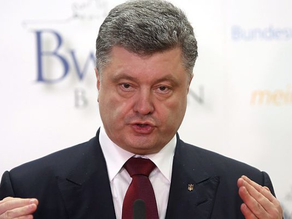 Порошенко посетит с визитом Саудовскую Аравию и ОАЭ