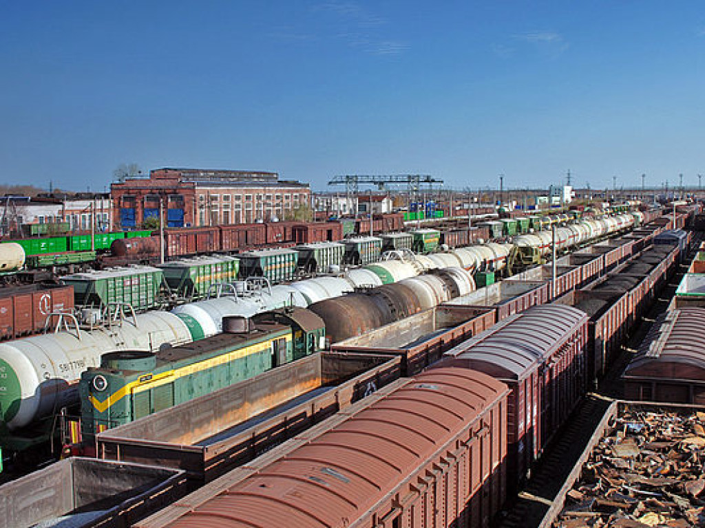 Тарифы на грузовые железнодорожные перевозки выросли на 15%