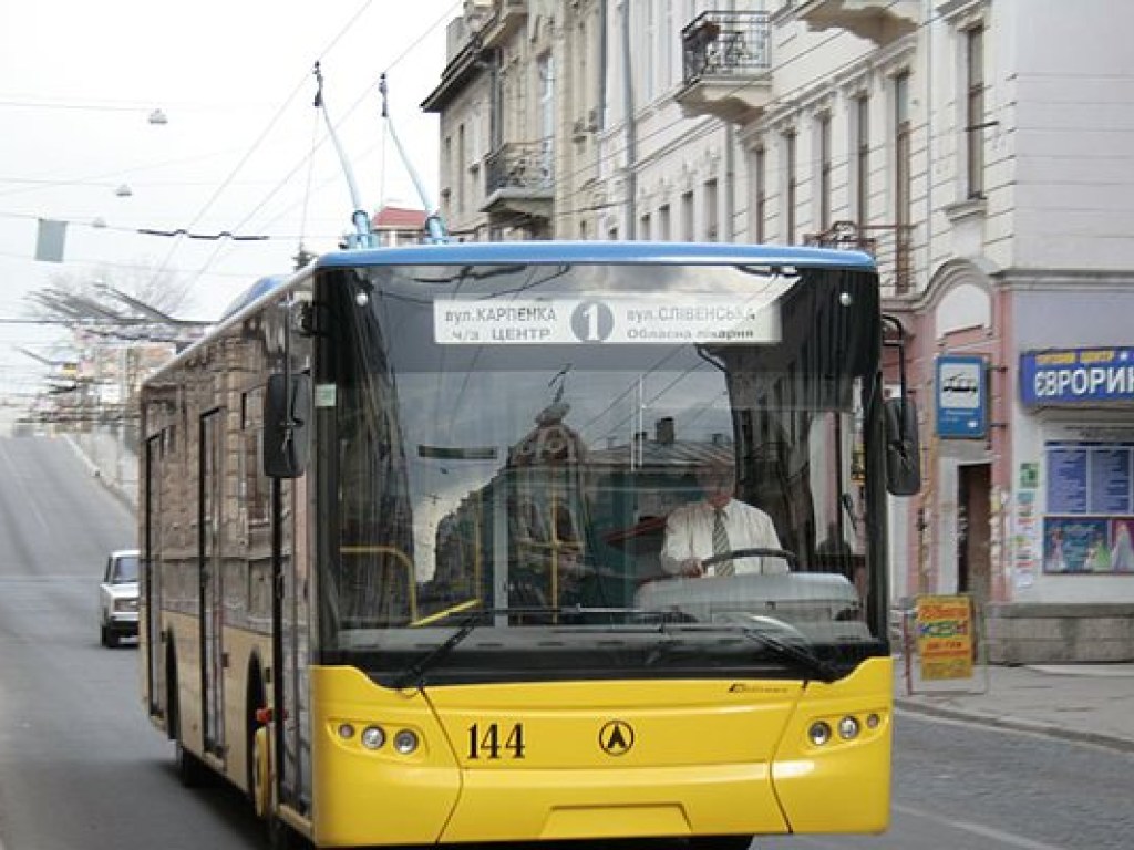 Во Львове на два маршруты не выехал ни один автобус